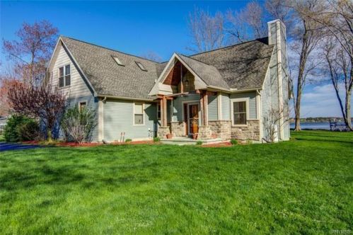 141 Sea Lion Dr, Mayville, NY 14757-9711
