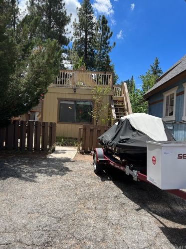 118 Sherwood Blvd, Big Bear City CA  92314-8933 exterior