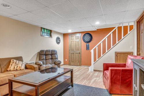 609 Waldo Blvd, Manitowoc WI  54220-2829 exterior