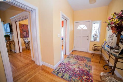 1610 14th St, Oakland, CA 94607-1512