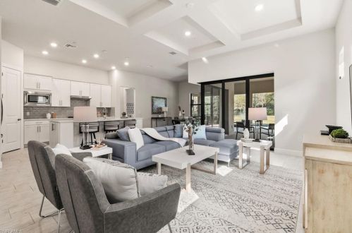 2754 Aviamar Cir, Naples FL 34114-0097 exterior