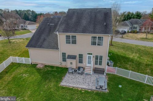 245 Stone Ridge Dr, Dover DE  19901-8205 exterior