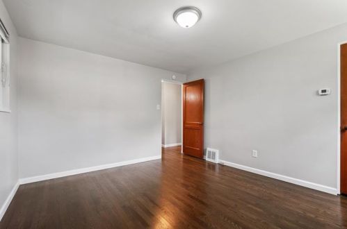 303 Violet Dr, New Kensington PA  15068-3337 exterior