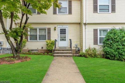 92 Carlton St, East Orange, NJ 07017-2310