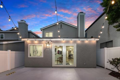 365 Alameda Blvd, San Diego CA  92118-1134 exterior