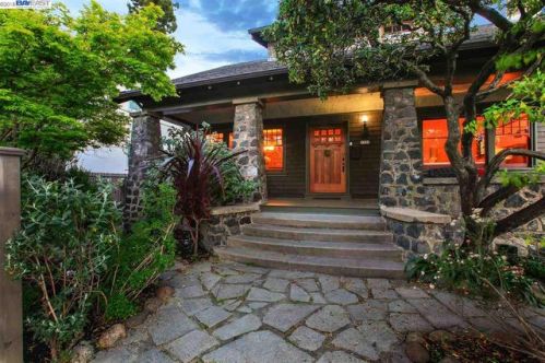 5734 Claremont Ave, Oakland, CA 94618-1217