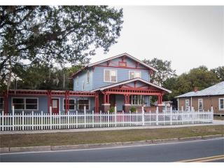 812 Sanford Ave, Sanford, FL 32771-2676