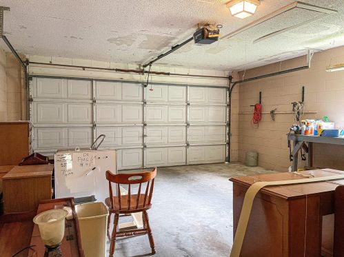 1329 Cr 436, Lake Panasoffkee FL  33538-5128 exterior