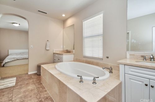 8326 Edgewood St, Chino CA  91708-9325 exterior