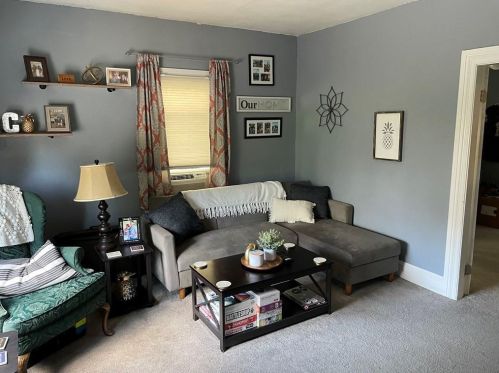 8 Ballou Ave, Lincoln RI  02865-2806 exterior