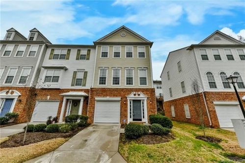 5517 Werburgh St, Charlotte, NC 28209-3694