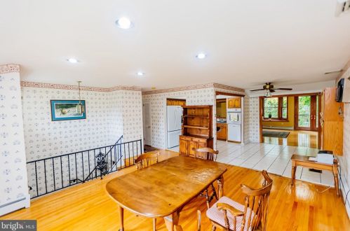 223 Meadow Dr, Yardley PA  19067-1311 exterior