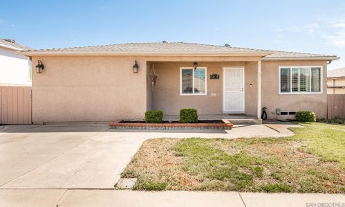 5035 Pirotte Dr, San Diego, CA 92105-5339