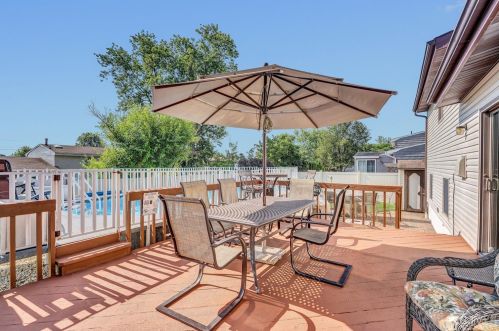 52 Margaret St, Old Bridge NJ  08857-2559 exterior