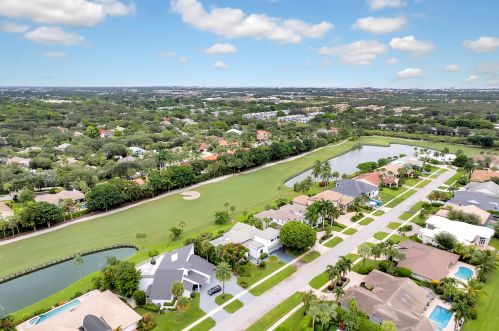 3899 Live Oak Blvd, Delray Beach FL  33445-7054 exterior