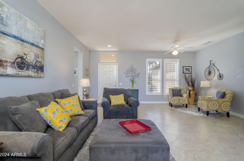 16068 Eagle Ridge Dr, Sun City, AZ 85374-5120