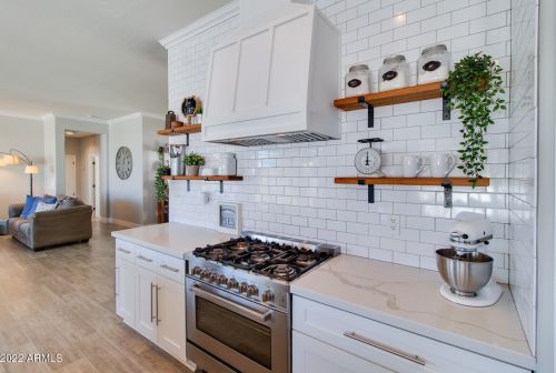 34212 10 St, Phoenix AZ 85085-9216 exterior