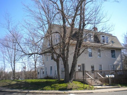 158 Chapel St, Milford CT  06460-8081 exterior