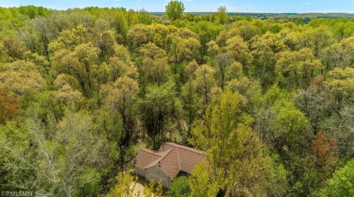 613 Oakley Cir, Hudson, WI 54016-8244