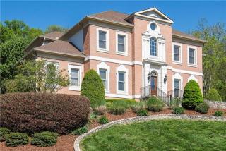 25 Castlewood Ct, Nashville, TN 37215-4617