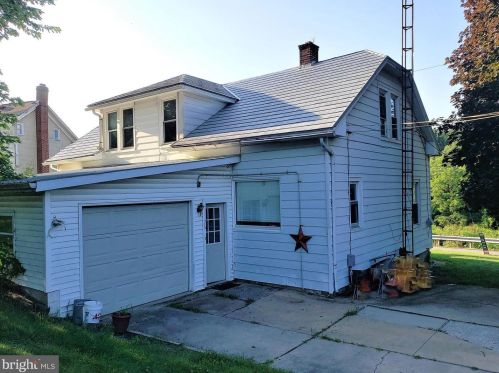 76 Circle Dr, Red Lion, PA 17356-8415