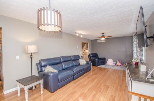 311 Rankin Dr, Englewood OH  45322-1223 exterior