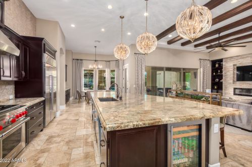 2111 Mead Dr, Gilbert AZ 85298-1215 exterior