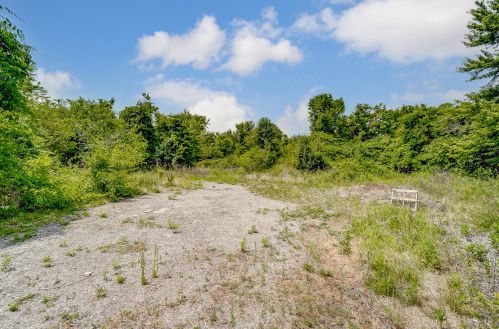 7186 National Rd, Brookville OH  45309-8784 exterior