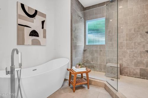 7627 22nd St, Phoenix AZ  85020-4706 exterior