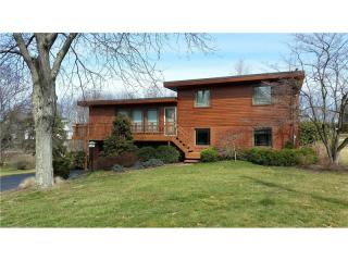105 Bluegrass Dr, Butler, PA 16001-3409
