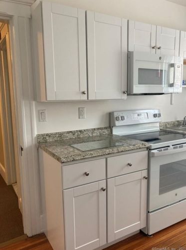 1480 Bedford St, Stamford CT  06905-4714 exterior