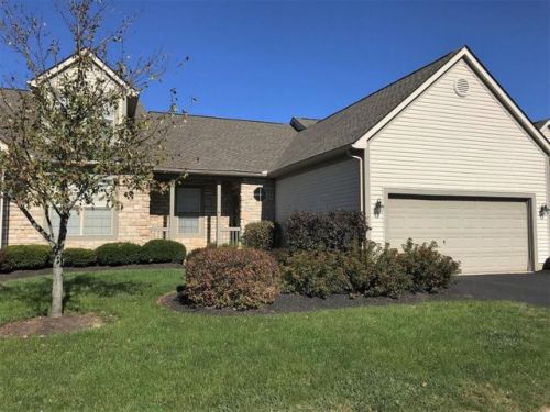196 Pebble Creek Dr, Pataskala, OH 43062-8944