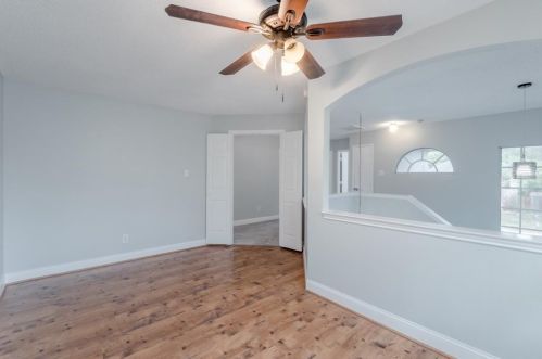 1732 Prescott Dr, Lewisville TX  75028-2078 exterior