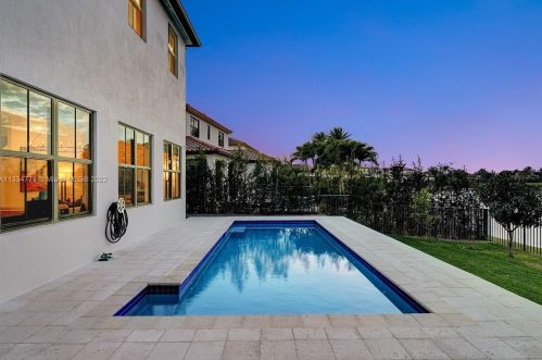 8297 28th St, Hollywood FL  33024-3187 exterior