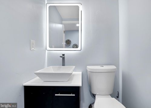 1229 Heald St, Wilmington DE  19802-5240 exterior