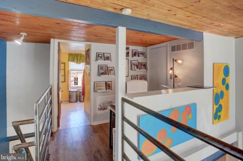 405 Boas St, Harrisburg PA 17102-1707 exterior