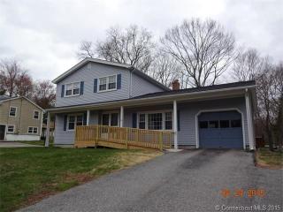 16 Bayberry Ln, Uncasville, CT 06382-2004