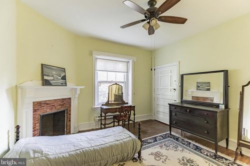 415 Chelten Ave, Philadelphia PA 19144-4403 exterior