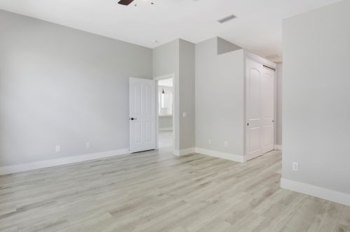 975 Bear Island Cir, West Palm Beach FL  33409-2062 exterior