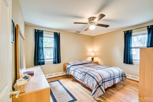 984 Maltby Ave, South Plainfield NJ  07080-2216 exterior