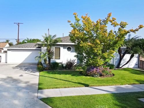 12111 Gurley Ave, Downey, CA 90242-2426