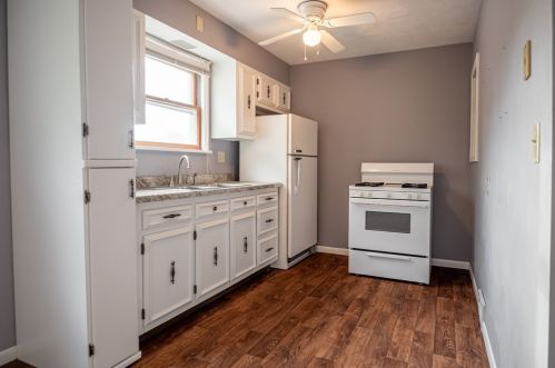 437 Line St, Hermitage PA  16150-1208 exterior