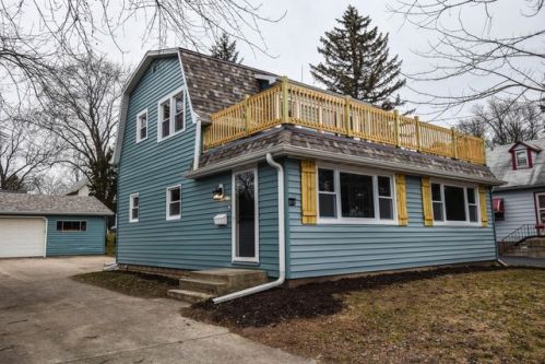 217 Highland Ave, Thiensville, WI 53092-1805