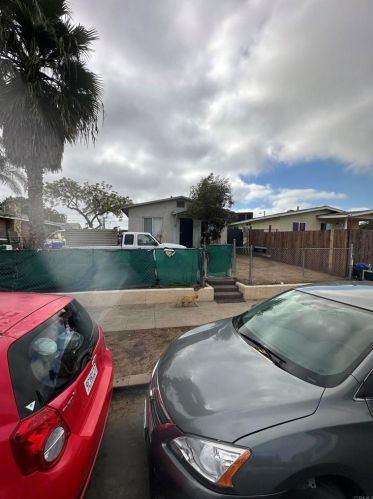 220 Southlook Ave, San Diego, CA 92113-1645
