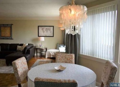 1375 River Rd, Edgewater NJ 07020-1518 exterior