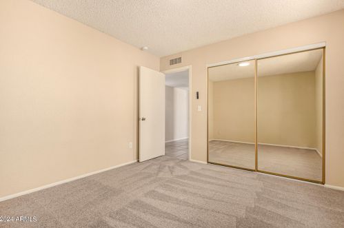 12414 44th Ln, Glendale AZ  85304-2307 exterior