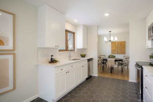 12017 58th Pl, Arvada CO  80004-4238 exterior