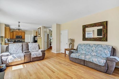 270 Prosperous Valley Rd, Middletown NY  10940-8707 exterior