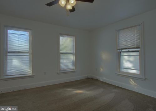 1948 Derry St, Harrisburg PA 17111-2652 exterior