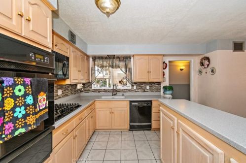 4903 Gln Arden Ave, Covina CA 91724-1917 exterior